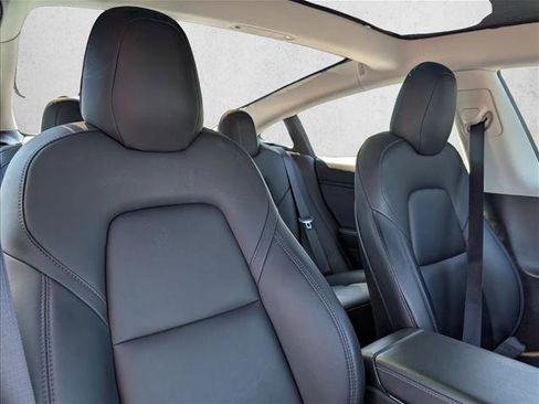Used 2019 Tesla Model 3 Standard Range Plus RWD image 19