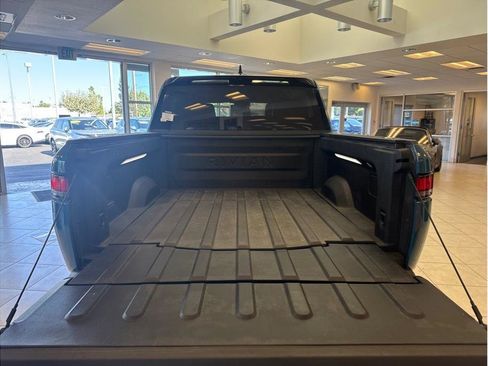 Used 2022 Rivian R1T Launch Edition image 20