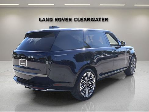 New 2026 Land Rover Range Rover Long Wheelbase SE AWD/4WD image 5