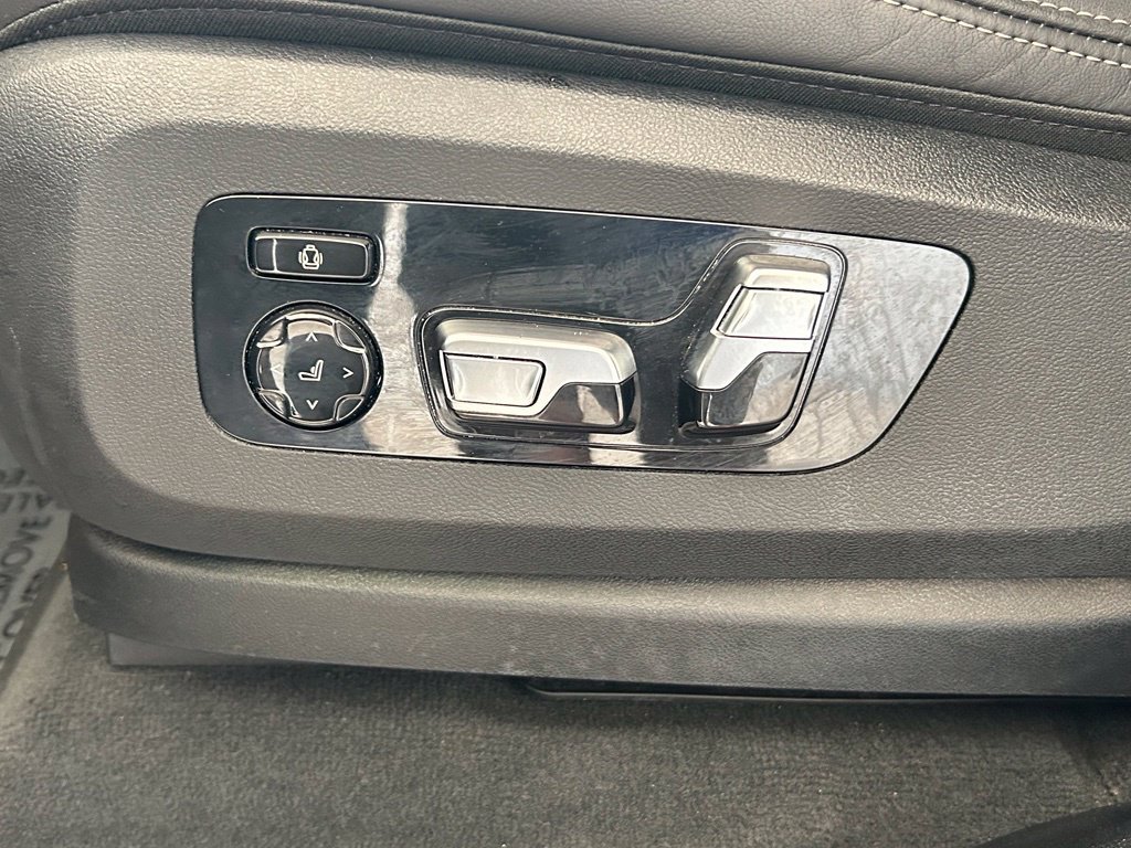 Used 2026 BMW X7 M60i AWD/4WD image 50