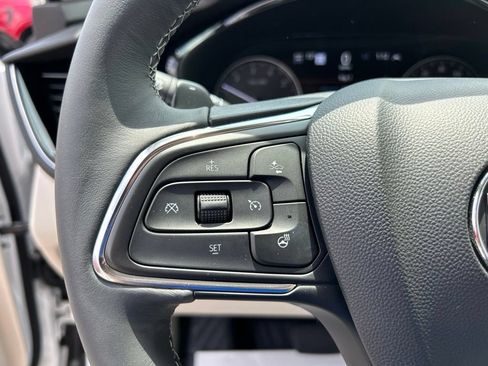Used 2023 Buick Envision Avenir AWD/4WD image 18