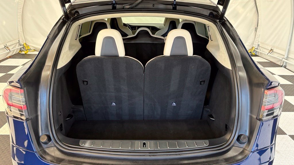 Used 2019 Tesla Model X 75D AWD/4WD image 4