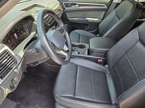 Used 2023 Volkswagen Atlas SE FWD image 10