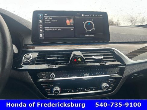 Used 2023 BMW 530e xDrive image 22