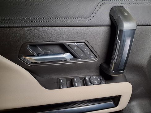 Used 2026 GMC Hummer EV 4x4 Crew Cab image 16