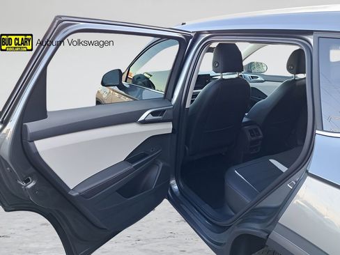 New 2025 Volkswagen Taos SEL AWD/4WD image 14