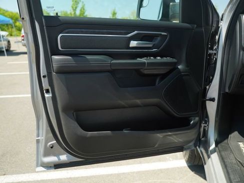 Used 2022 RAM 1500 Big Horn AWD/4WD image 14