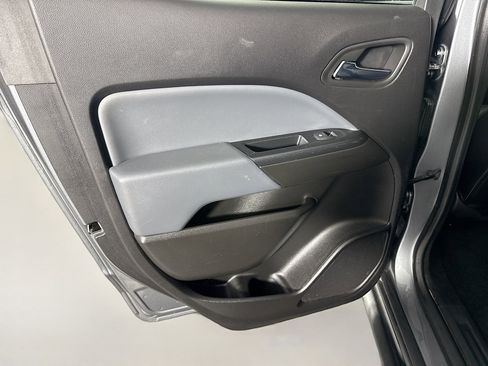 Used 2018 Chevrolet Colorado Z71 image 25