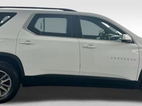 Used 2023 Chevrolet Traverse LT FWD image 10