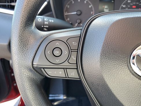 Used 2025 Toyota Corolla LE image 26