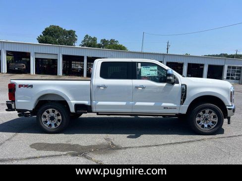 New 2025 Ford F250 Lariat w/ Lariat Ultimate Package image 8