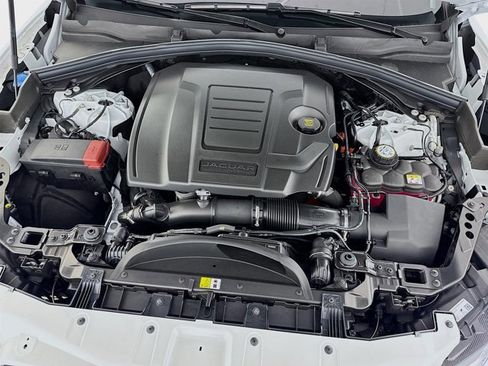 New 2026 Jaguar F-PACE R-Dynamic S image 32