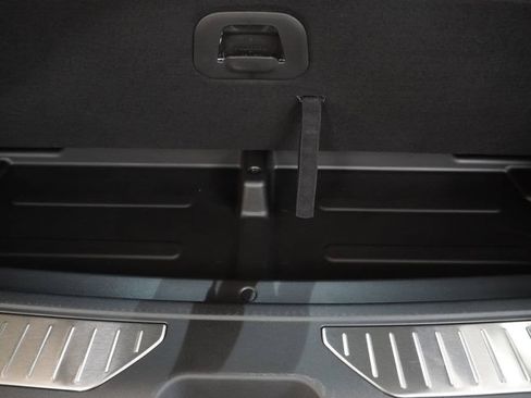 New 2026 Chevrolet Suburban Premier w/ Sun And Tow Package AWD/4WD image 13