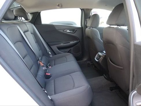 Used 2024 Chevrolet Malibu LT image 22