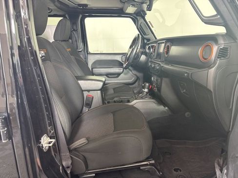 Used 2022 Jeep Gladiator Mojave w/ LED Lighting Group image 4