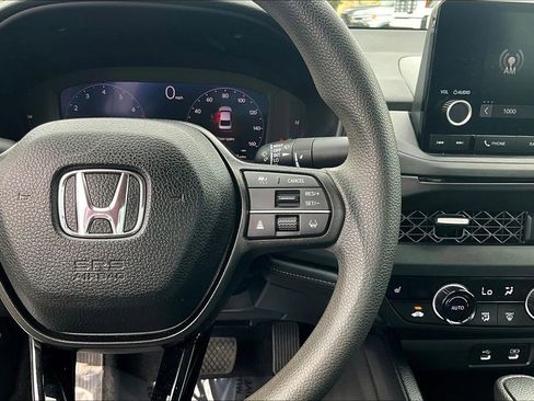 Used 2024 Honda Accord EX image 11