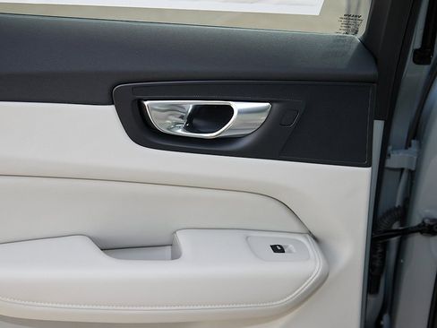 New 2026 Volvo XC60 B5 Ultra w/ Protection Package Premier image 20