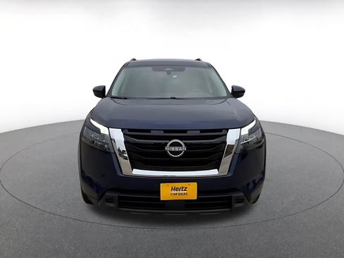 Used 2025 Nissan Pathfinder SV AWD/4WD image 4