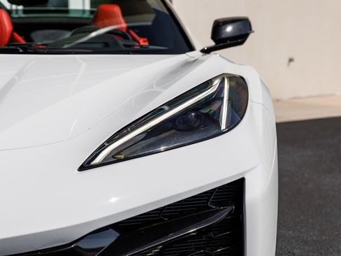 Used 2023 Chevrolet Corvette Z06 w/ Stealth Interior Trim Package image 9