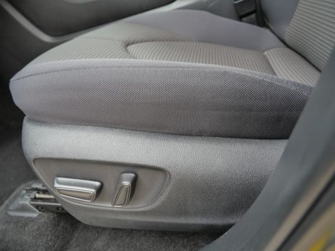 Certified 2025 Toyota Highlander LE AWD/4WD image 21