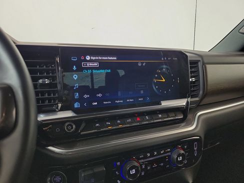 Used 2025 Chevrolet Silverado 1500 High Country w/ Midnight Edition AWD/4WD image 19