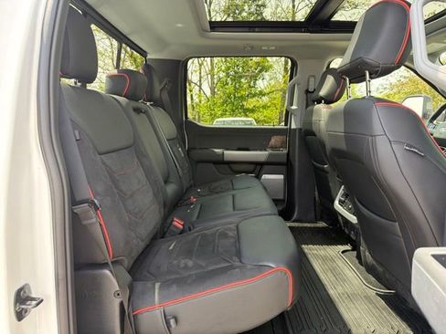 Used 2024 Ford F250 Lariat w/ Lariat Ultimate Package AWD/4WD image 18
