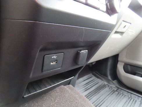 Used 2019 Ford F150 XL w/ XL Power Equipment Group image 29