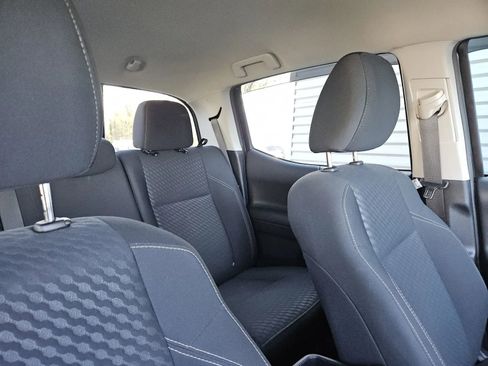 Used 2023 Toyota Tacoma 4x4 Double Cab image 14