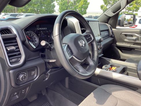 Used 2022 RAM 1500 Big Horn AWD/4WD image 11