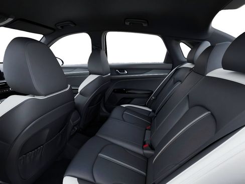 New 2026 Kia K5 GT-Line FWD image 18