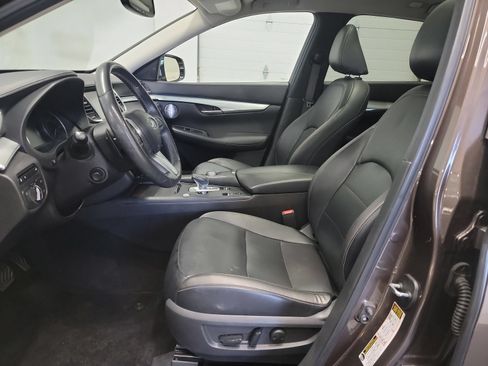 Used 2019 INFINITI QX50 Essential w/ Premium Heat Package AWD/4WD image 12