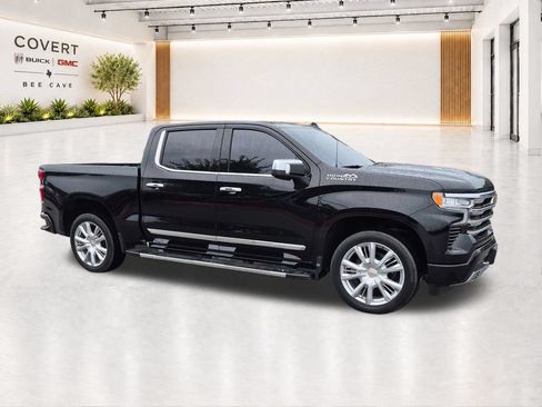 Used 2024 Chevrolet Silverado 1500 High Country w/ High Country Premium Package RWD image 16