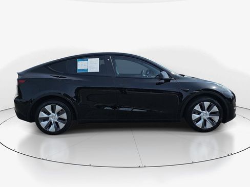 Used 2023 Tesla Model Y Long Range AWD/4WD image 5