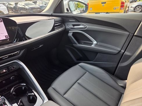 Used 2025 Audi Q5 Premium Plus w/ Premium Plus AWD/4WD image 16