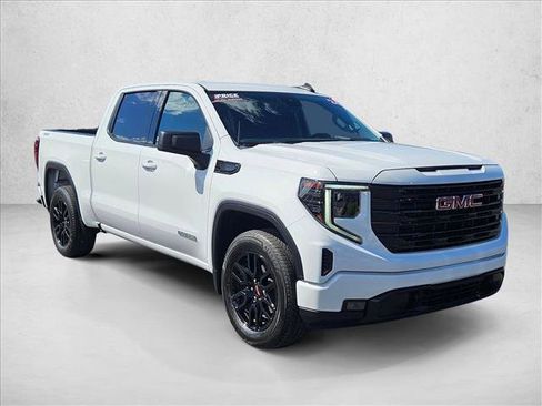Used 2024 GMC Sierra 1500 Elevation AWD/4WD image 3