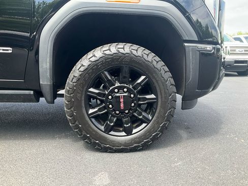 Used 2025 GMC Sierra 2500 AT4 w/ AT4 Premium Plus Package AWD/4WD image 10