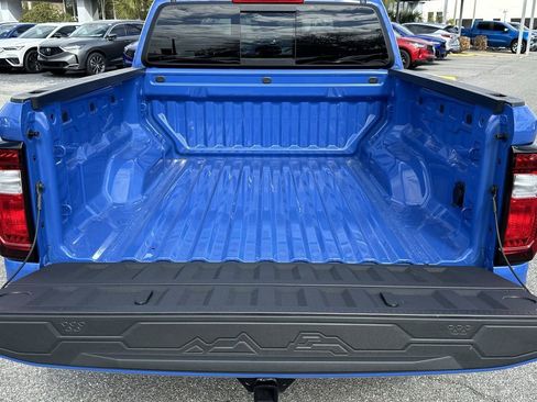 New 2026 GMC Canyon Elevation w/ Convenience Package image 10