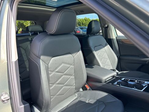 New 2026 Volkswagen Atlas SE image 45