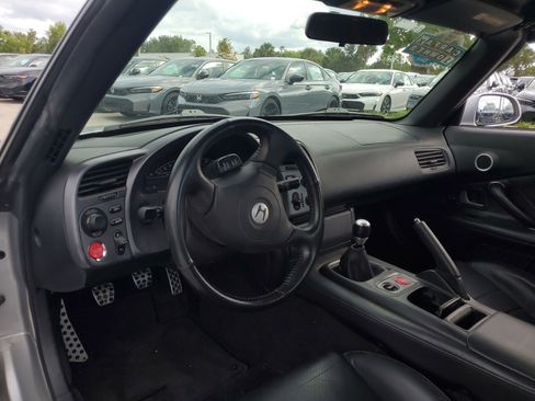 Used 2002 Honda S2000 image 17