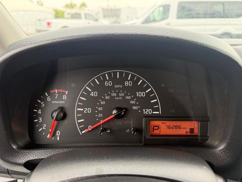 Used 2020 Nissan NV200 S FWD image 32