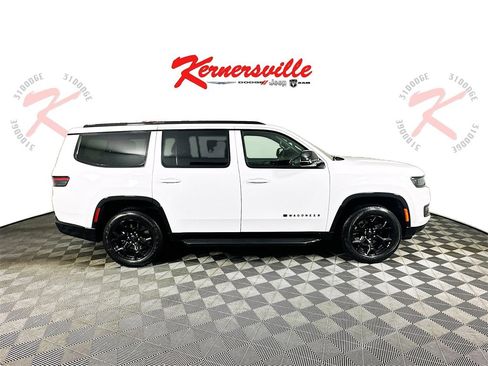 New 2025 Jeep Wagoneer Series II image 8