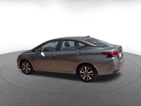 Used 2025 Nissan Versa SV image 10