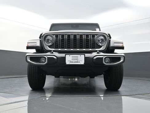 New 2025 Jeep Gladiator Sport image 21