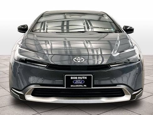 Used 2024 Toyota Prius Prime FWD image 3