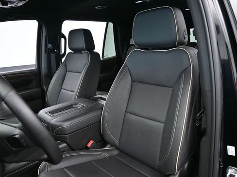 Used 2024 Chevrolet Tahoe Premier image 10