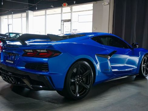 Used 2025 Chevrolet Corvette Z06 w/ Z07 Performance Package RWD image 81