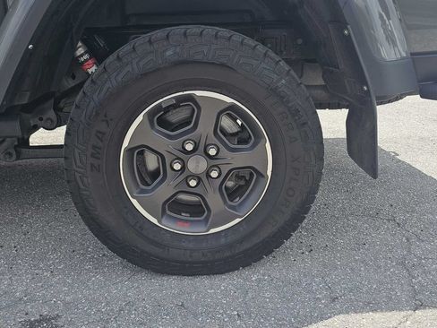 Used 2022 Jeep Gladiator Rubicon w/ Dual Top Group AWD/4WD image 25