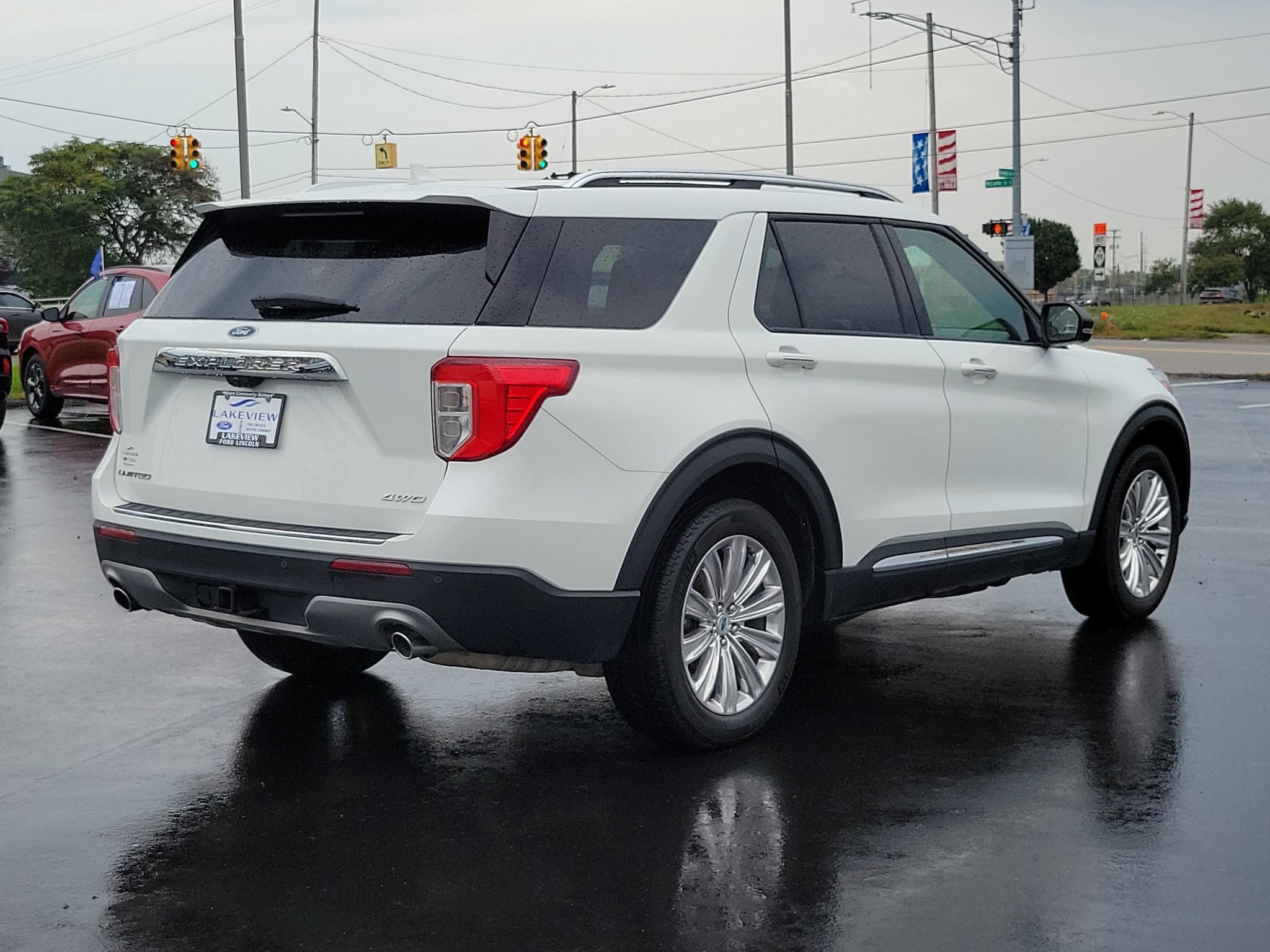 Certified 2023 Ford Explorer Limited w/ Limited Technology Package AWD/4WD image 3