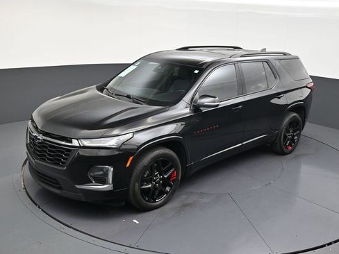 Used 2023 Chevrolet Traverse Premier w/ Redline Edition image 13