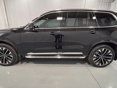 Certified 2025 Volvo XC90 B5 Plus AWD/4WD image 9